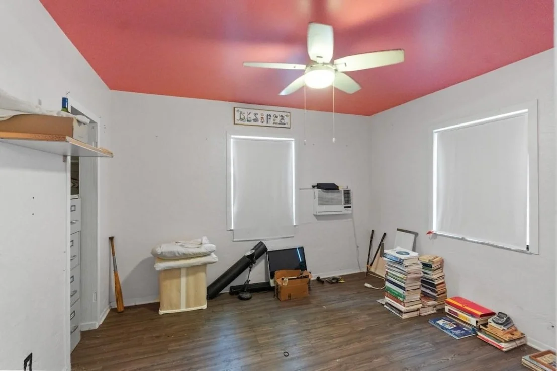 Photo of 282 E 55th Street