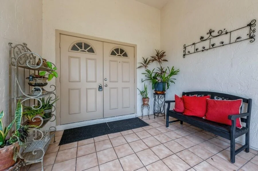 Photo of 2490 Riviera Drive