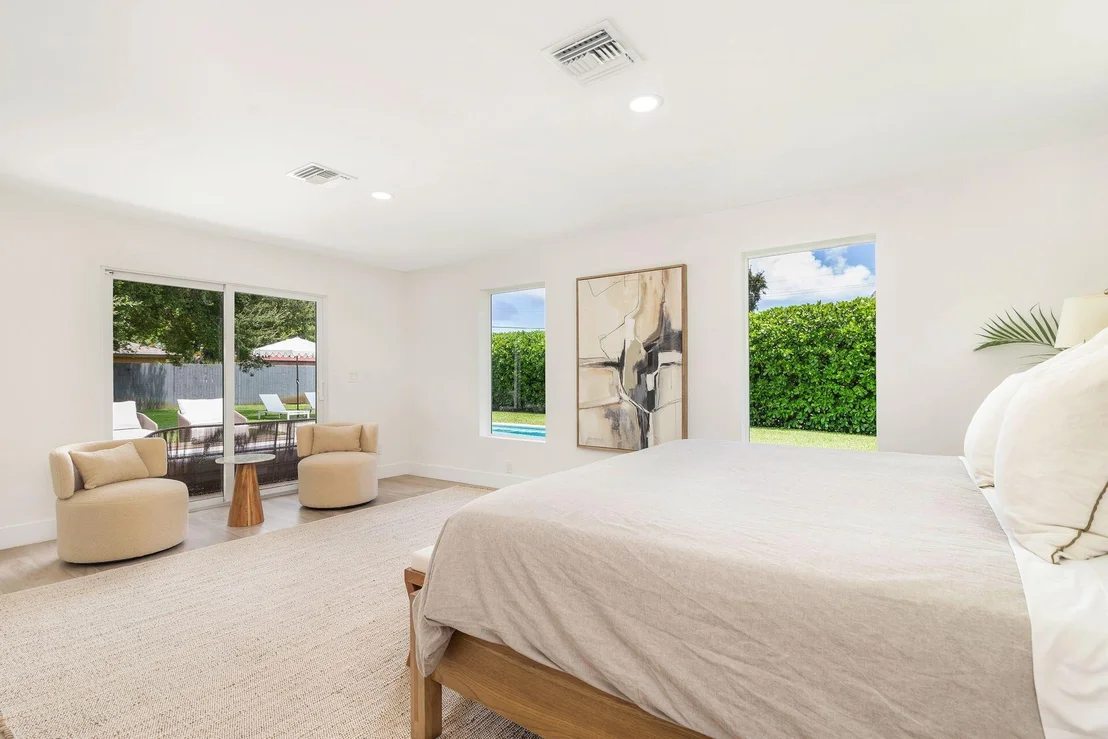 Photo of 7926 Pine Tree Lane
