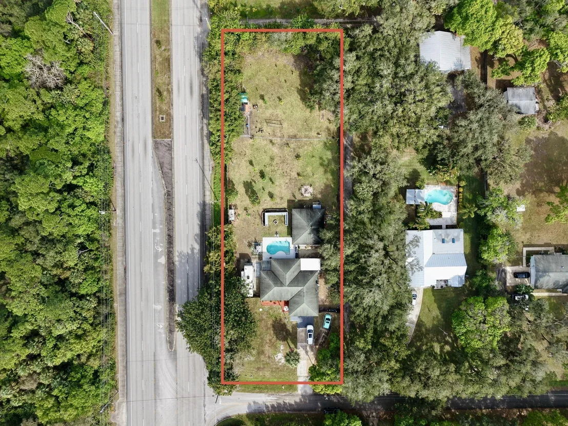 Photo of 2404 Dade Road