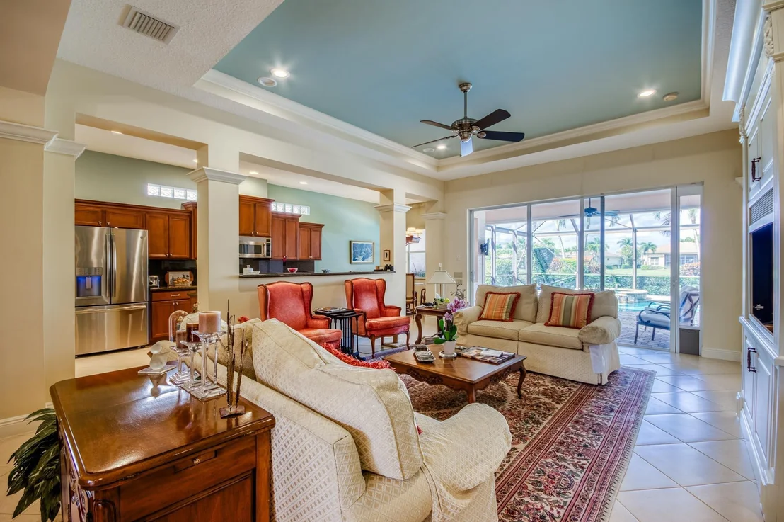 Photo of 10565 La Strada