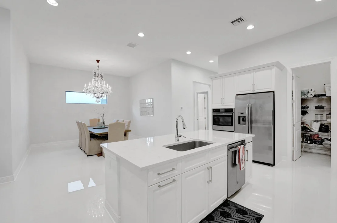 Photo of 7041 Edison Place