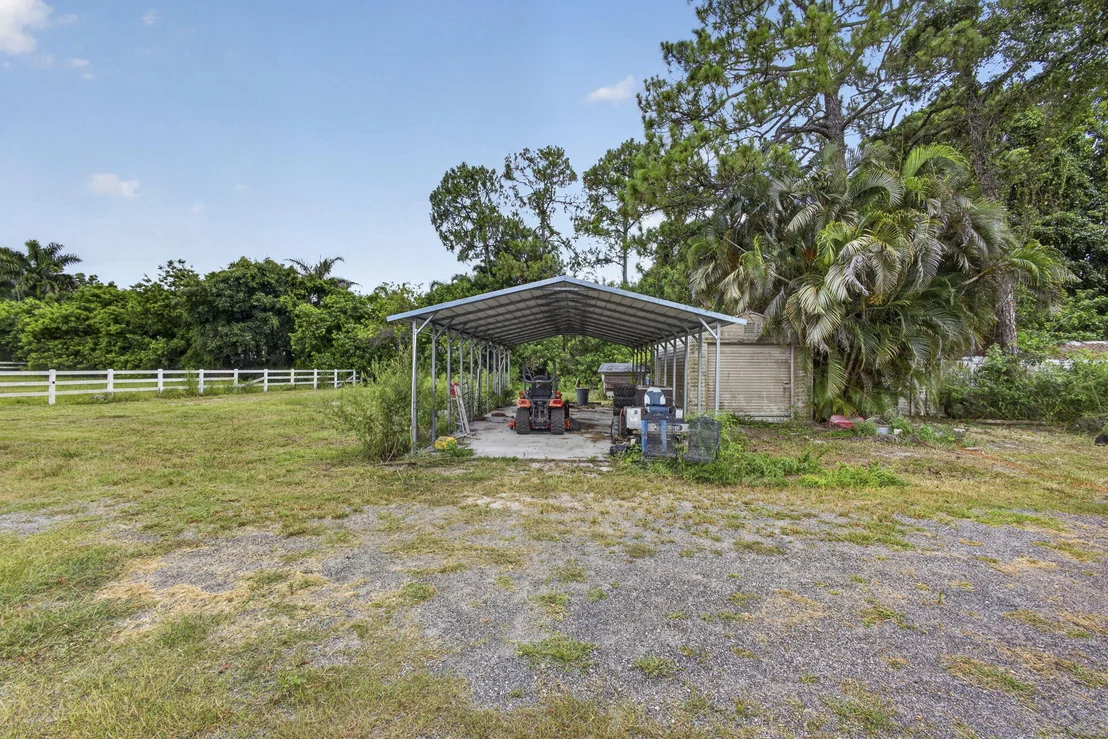 Photo of 2944 A Road