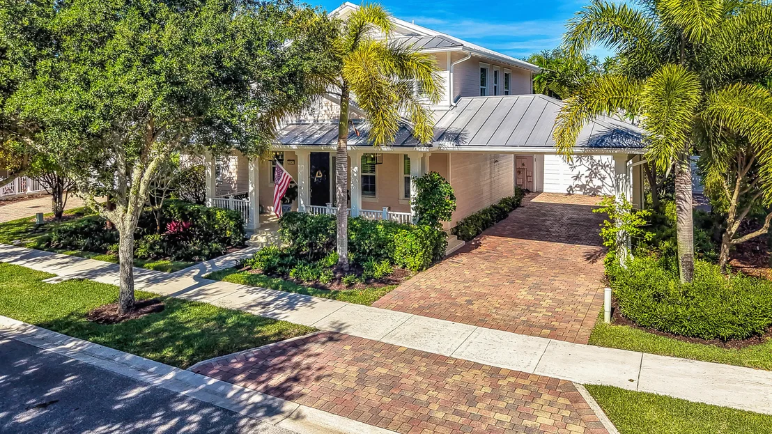 Photo of 3343 Duval Street