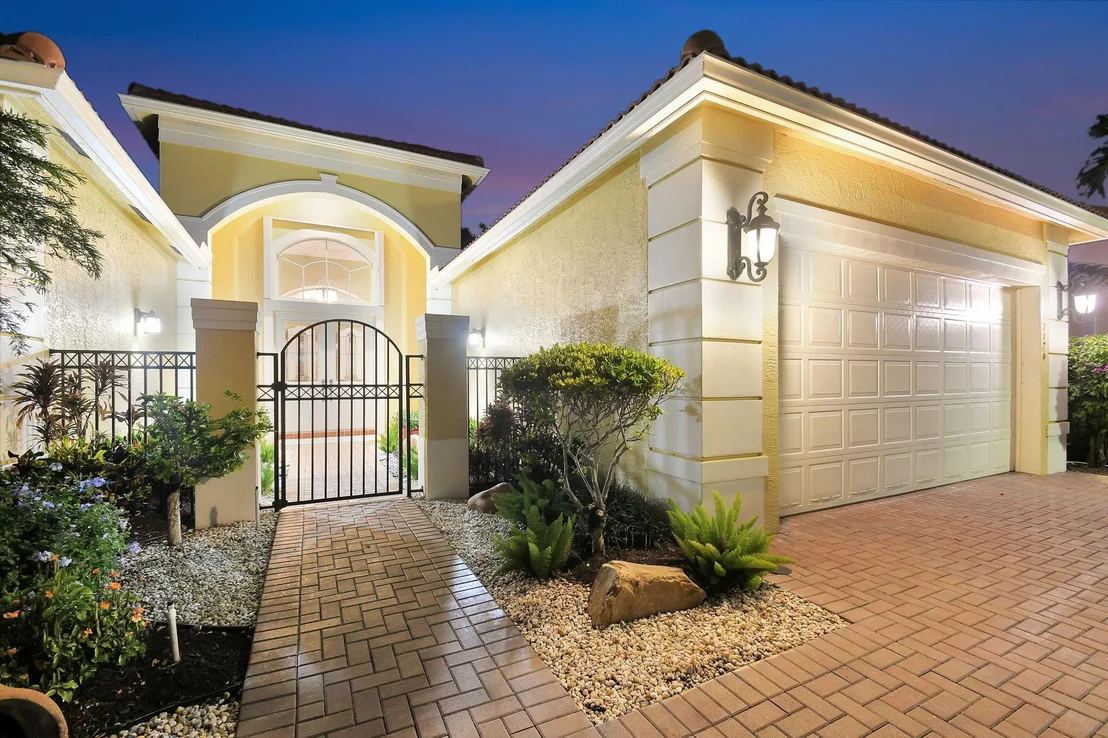 Photo of 7126 Springville Cove