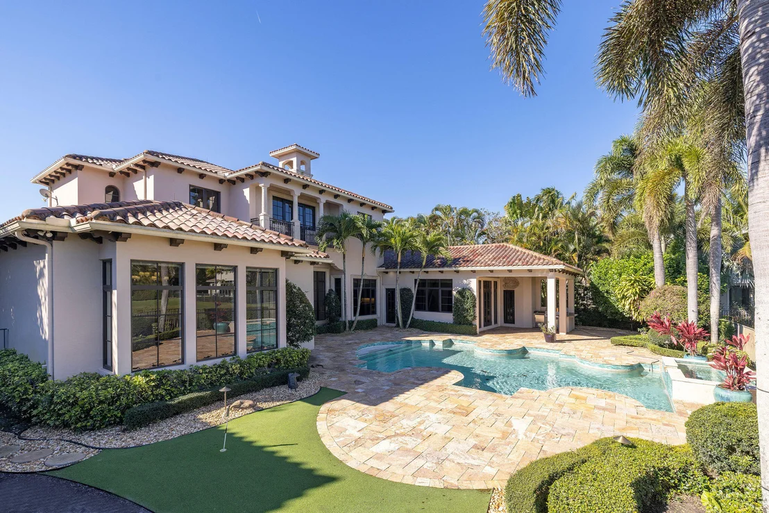 Photo of 9253 Este Lago Drive