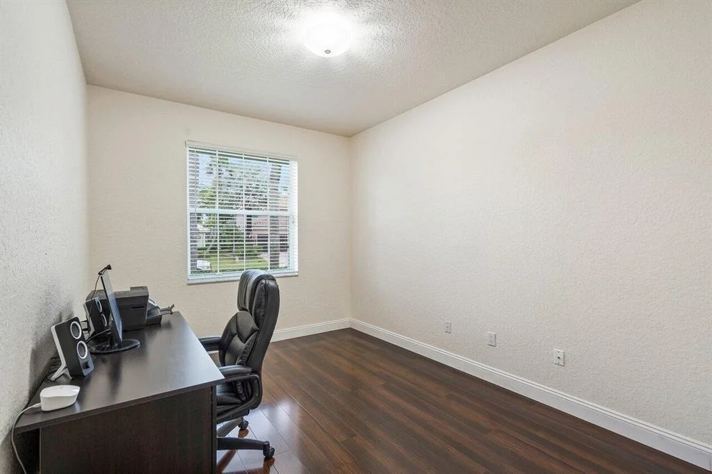 Photo of 12824 Hyland Circle