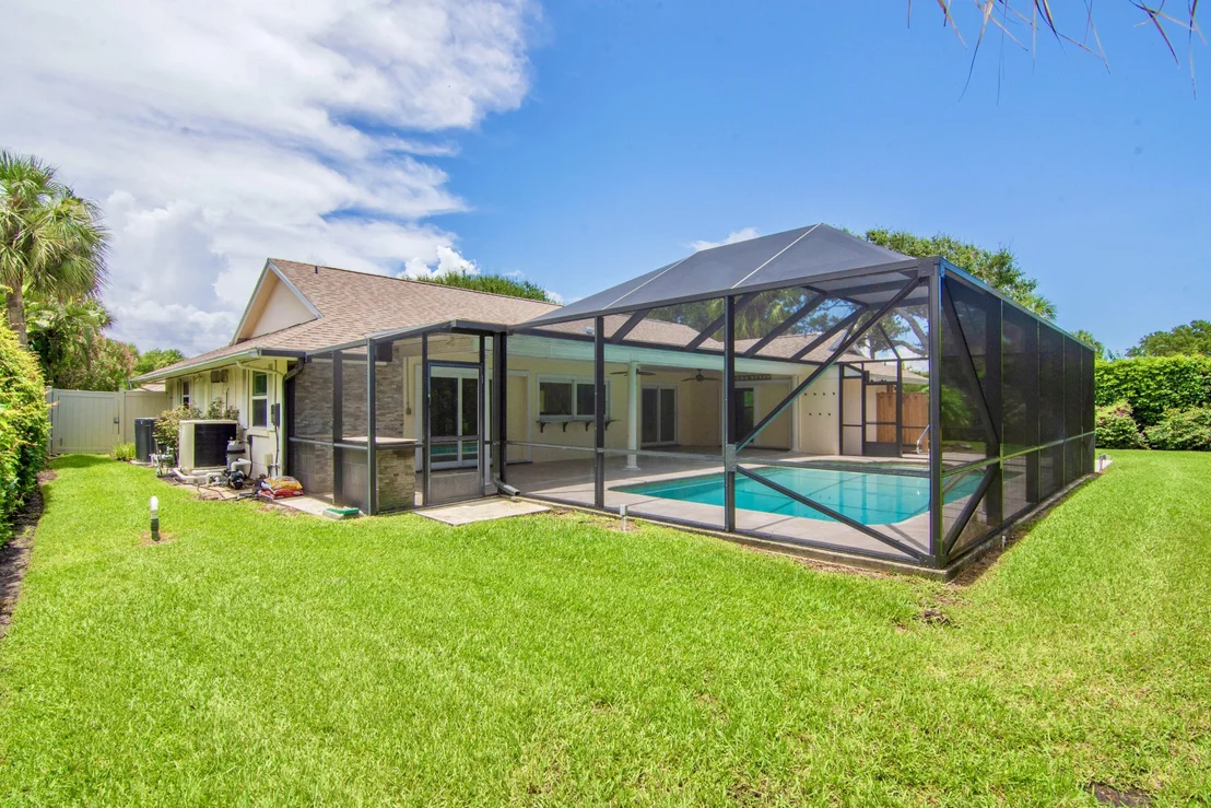 Photo of 1060 Clipper Road
