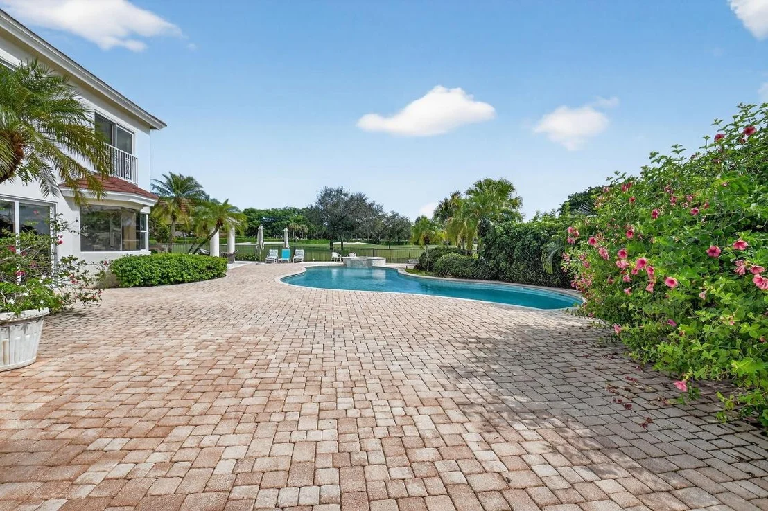 Photo of 16670 Senterra Drive