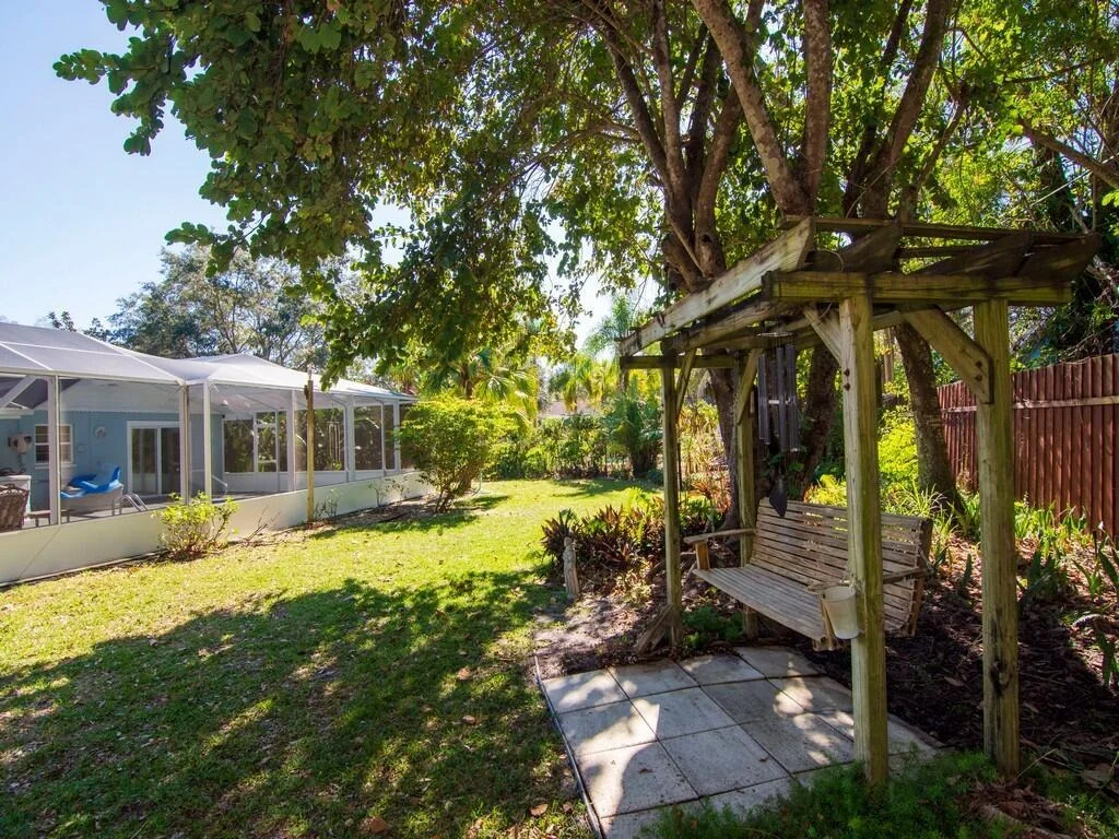 Photo of 1945 34th Avenue