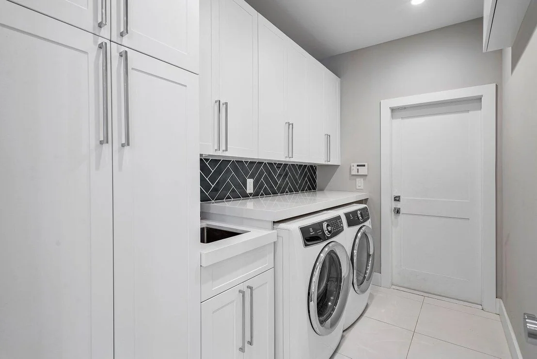 Photo of 8331 Sawpine Road