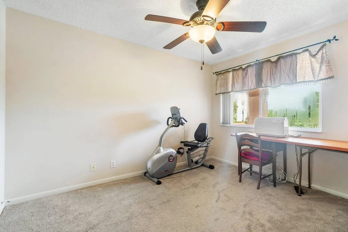 Photo of 10380 Sunstream Lane