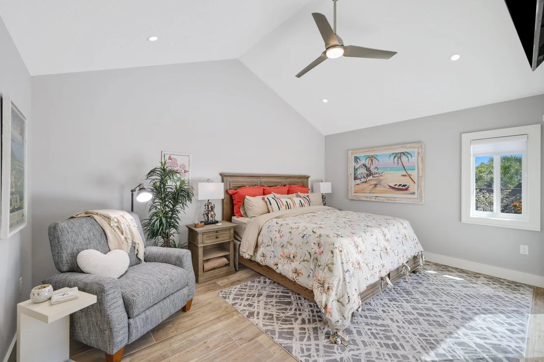 Photo of 215 Ridge Road