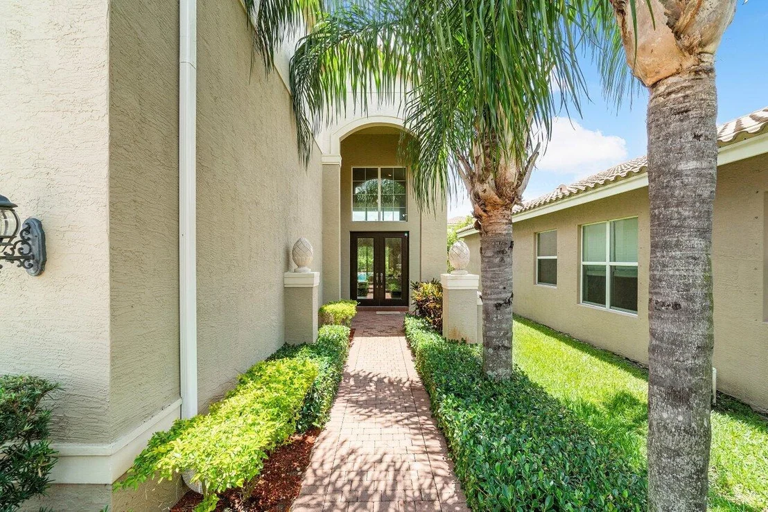Photo of 8065 Pinnacle Pass Way