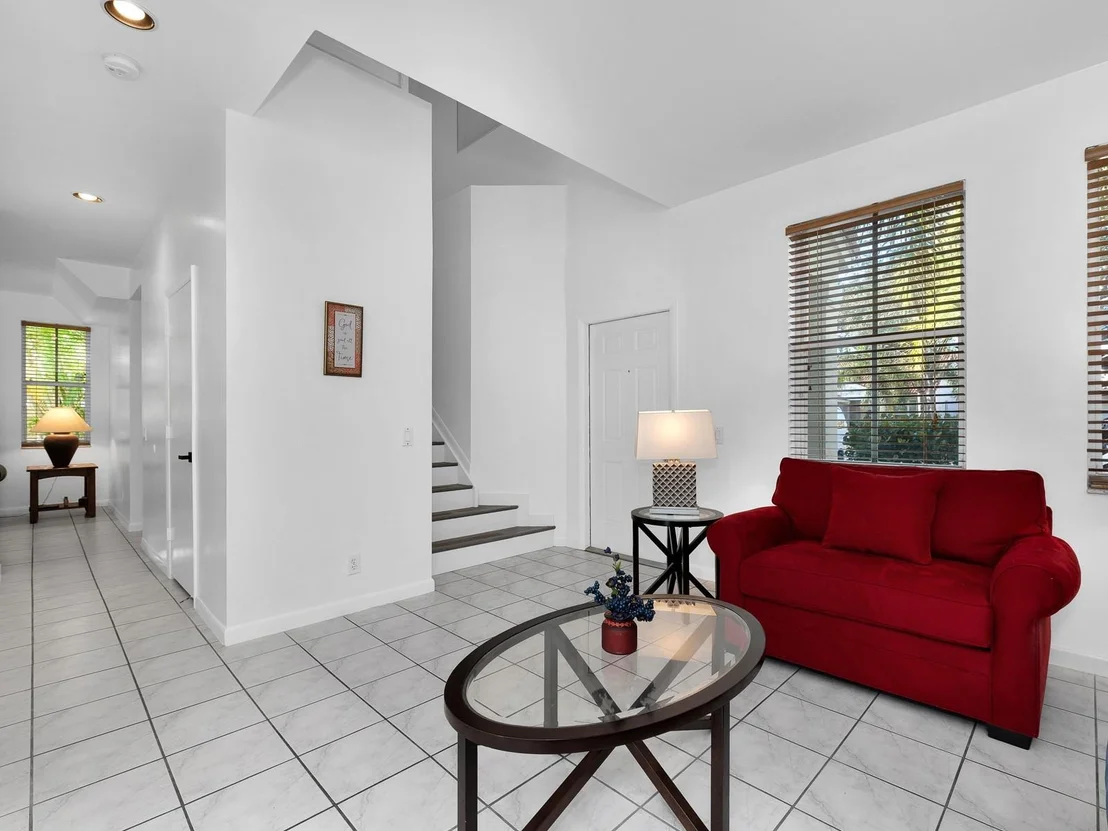 Photo of 820 Savannah Falls Drive
