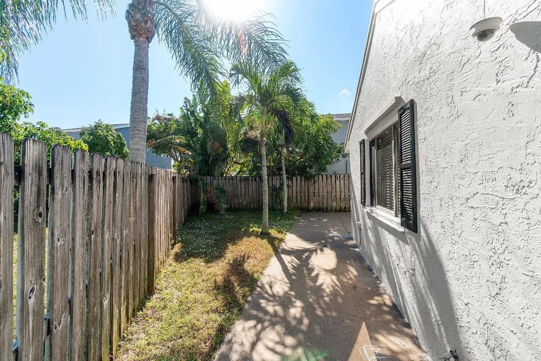 Photo of 4 Elton Place