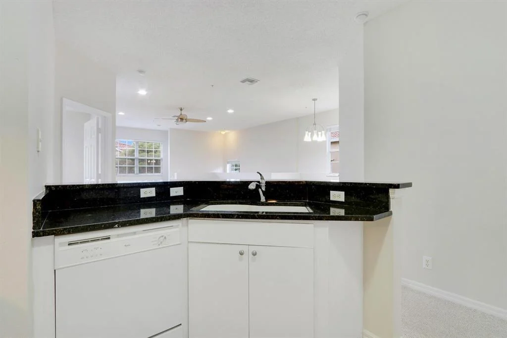 Photo of Unit H at 107 Lighthouse Circle