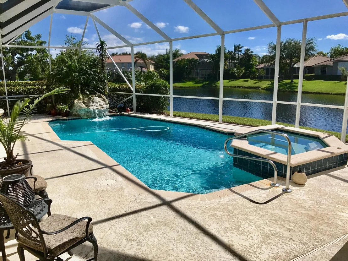 Photo of 258 Starling Lane S