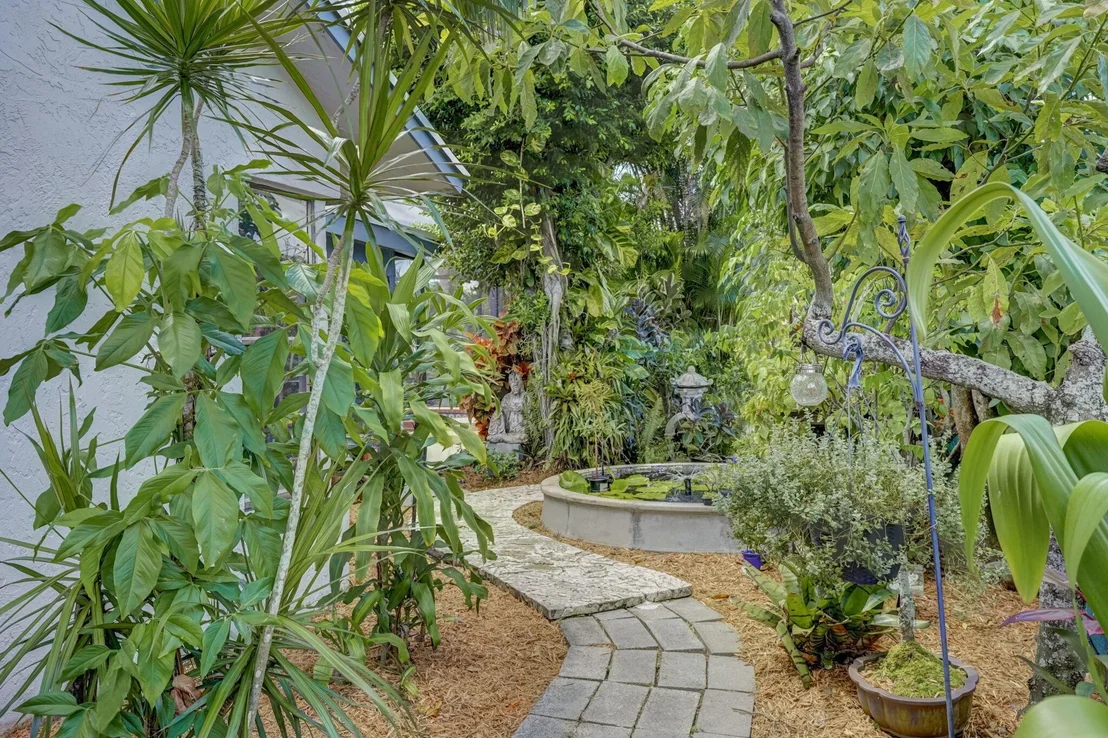 Photo of 128 Martin Circle