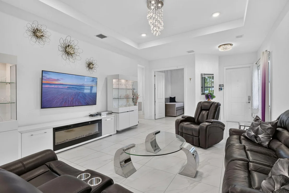 Photo of 16065 Key Biscayne Lane