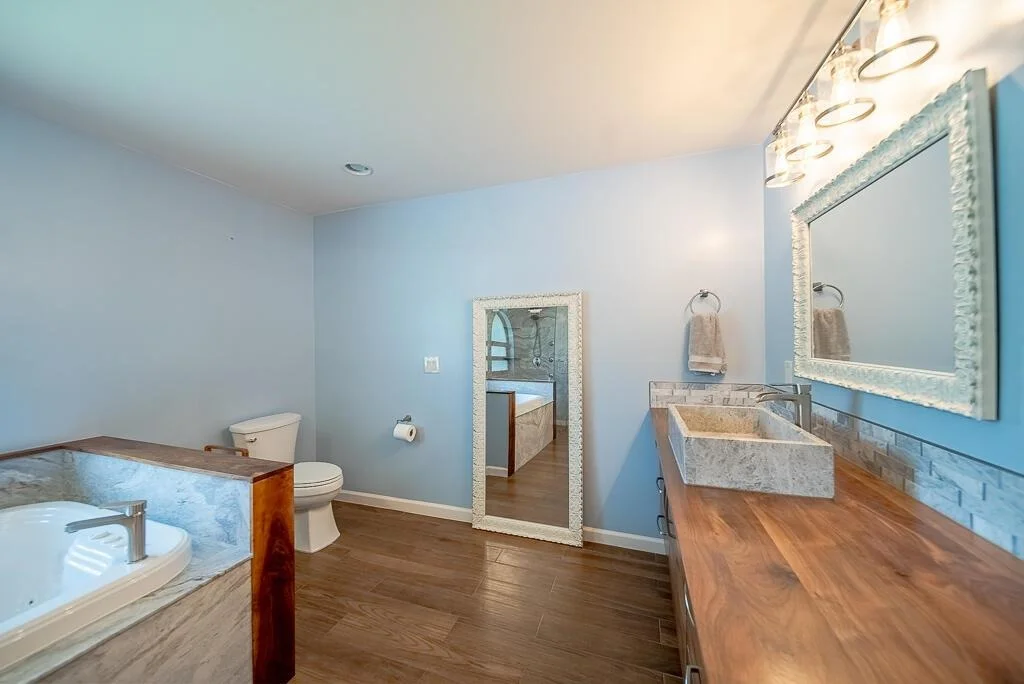 Photo of 12483 Pineacre Lane