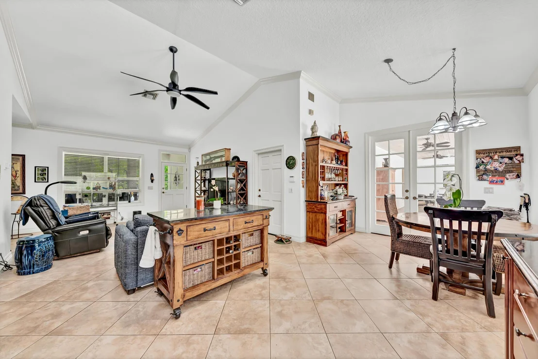 Photo of 9266 Oak Hammock Lane