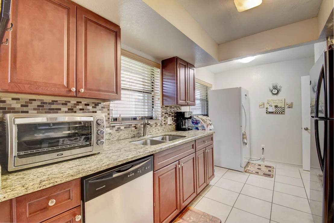 Photo of 6079 Ambertree Lane
