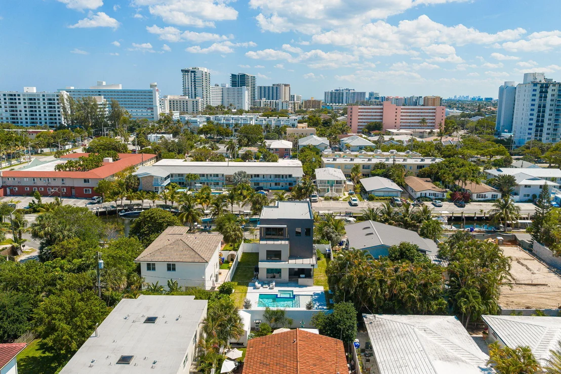Photo of 3225 Canal Drive