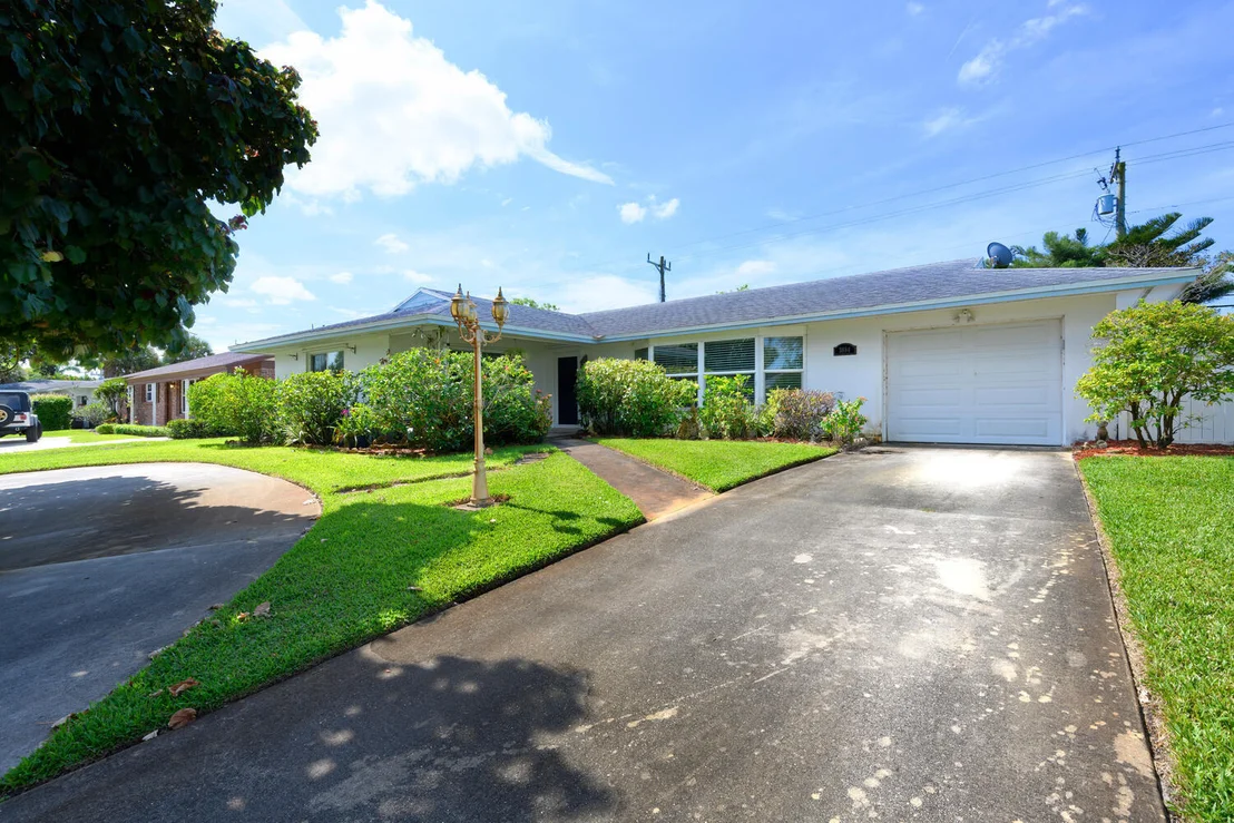 Photo of 3884 Lighthouse Drive