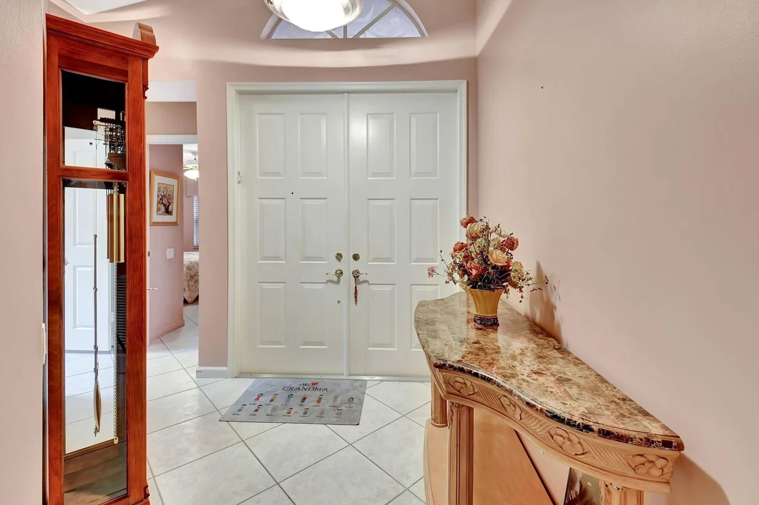 Photo of 5145 Glenville Drive