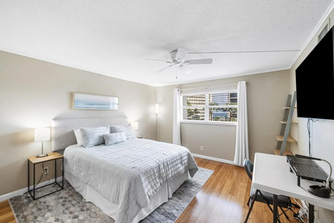 Photo of Unit 409 at 3114 S Ocean Boulevard