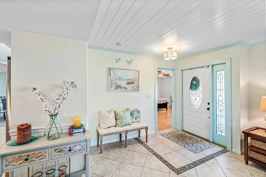 Photo of 1108 Petrel Road