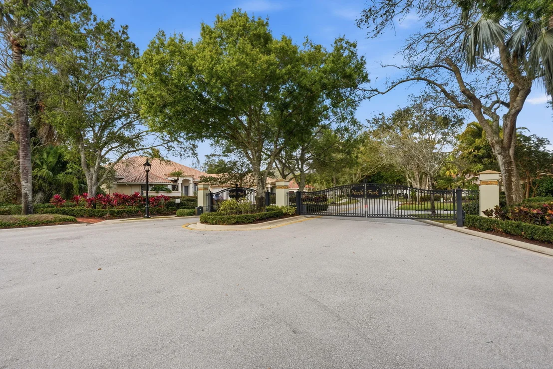 Photo of 159 N River Drive E