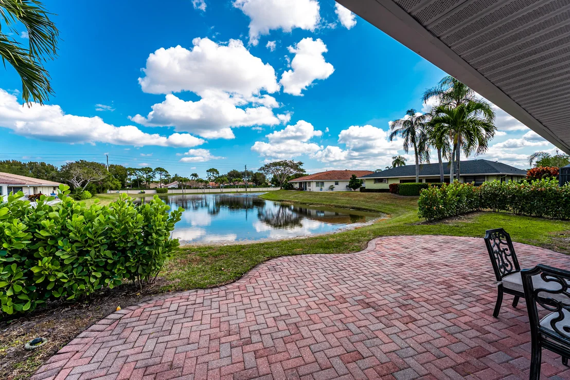 Photo of 10370 Greentrail Drive N
