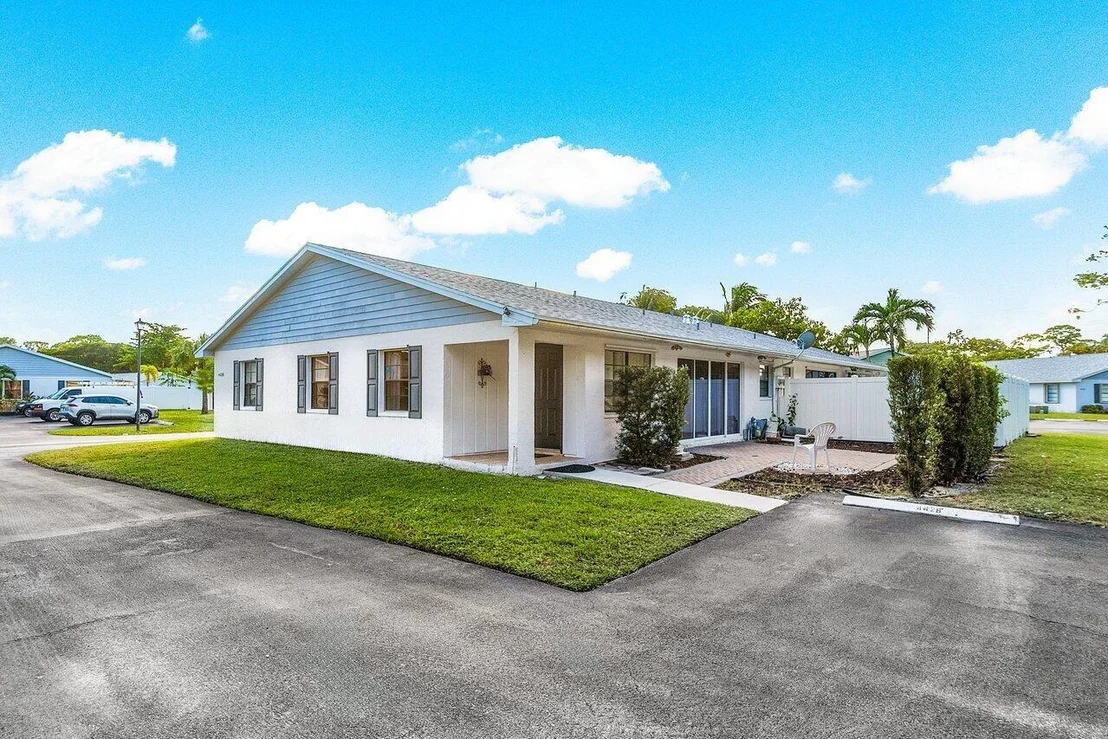 Photo of 4426 Walden Circle