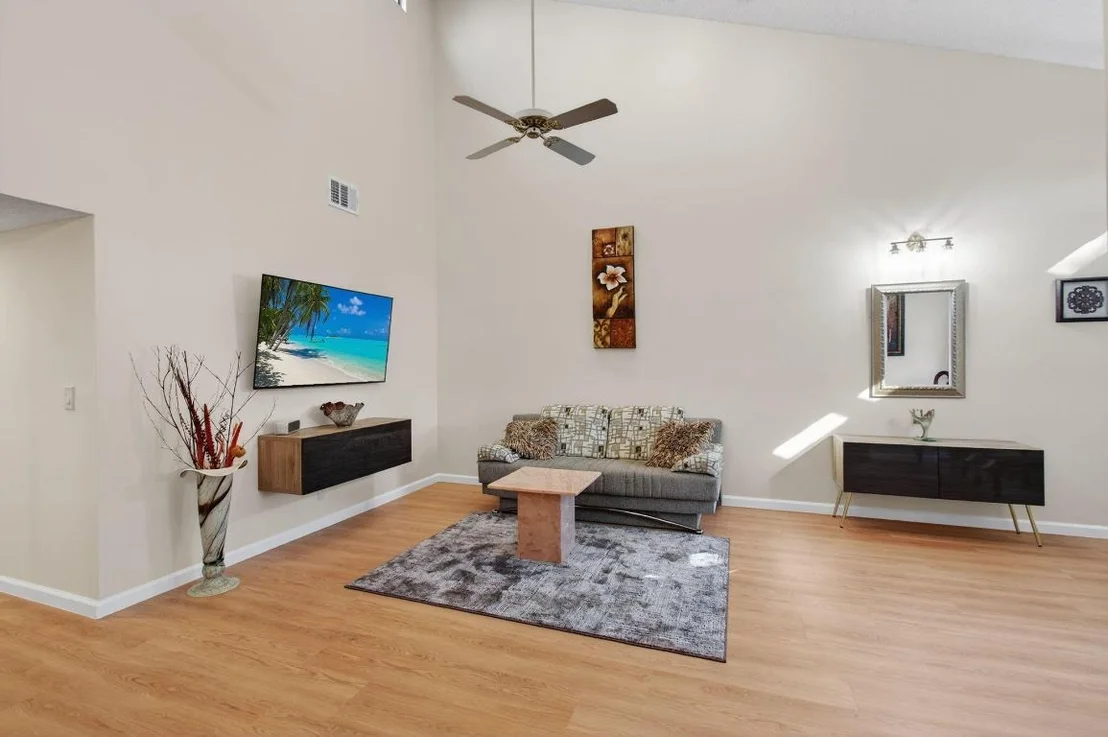 Photo of Unit C at 5100 Nesting Way