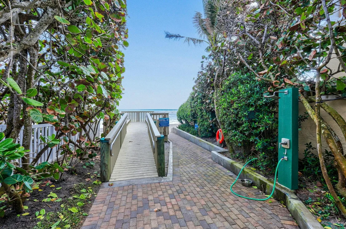 Photo of 226 Cove Place