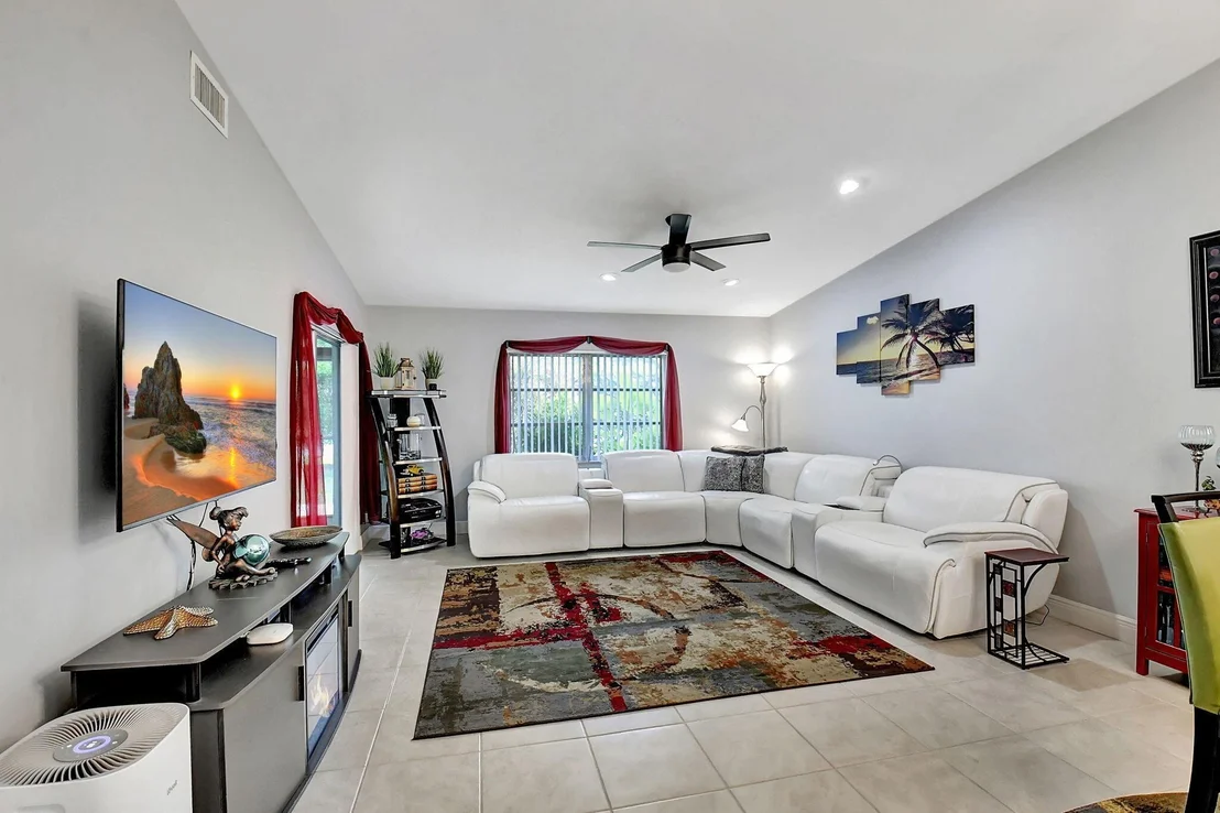 Photo of 8313 Springtree Road