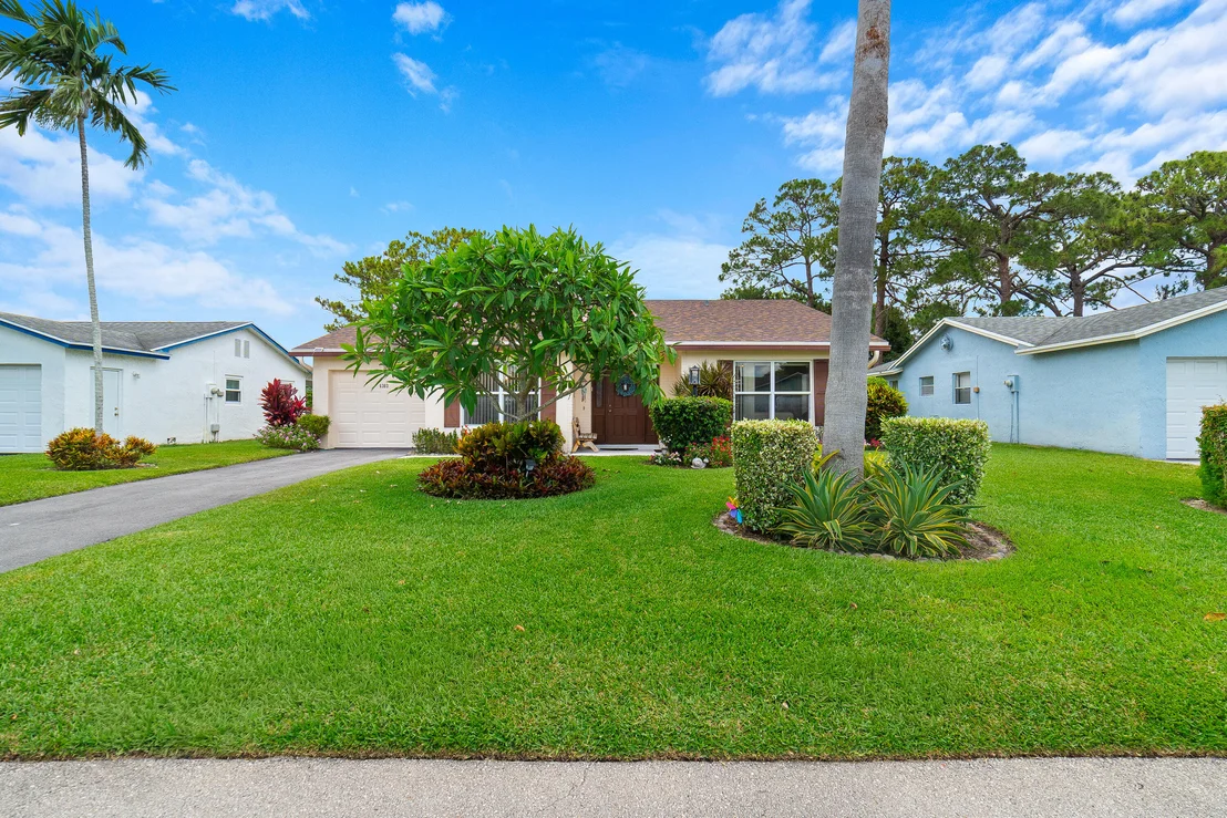 Photo of 6303 Silver Moon Lane