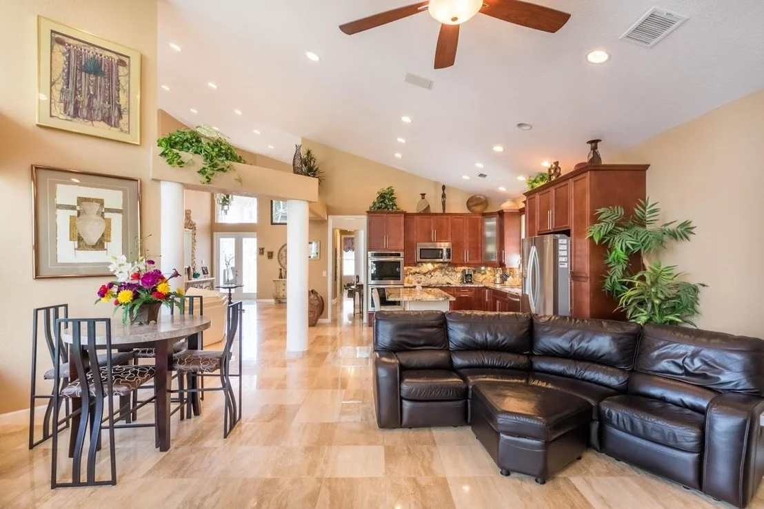 Photo of 8591 Rolling Hills Boulevard