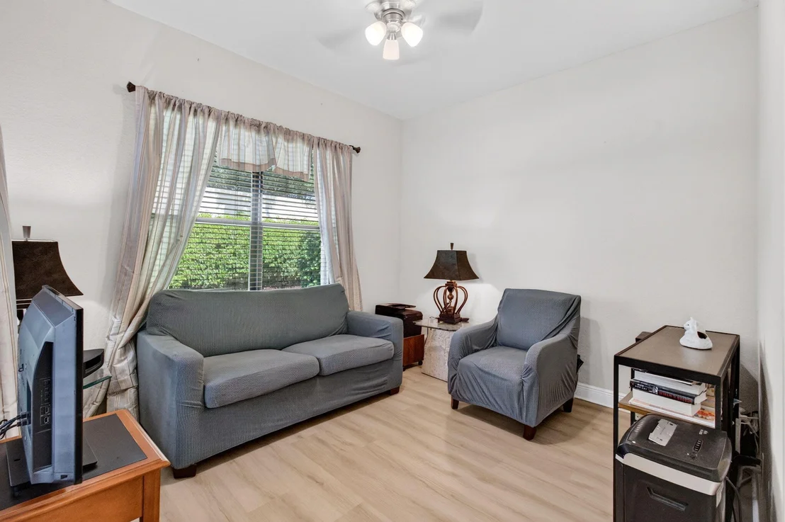 Photo of 16211 Rosecroft Terrace