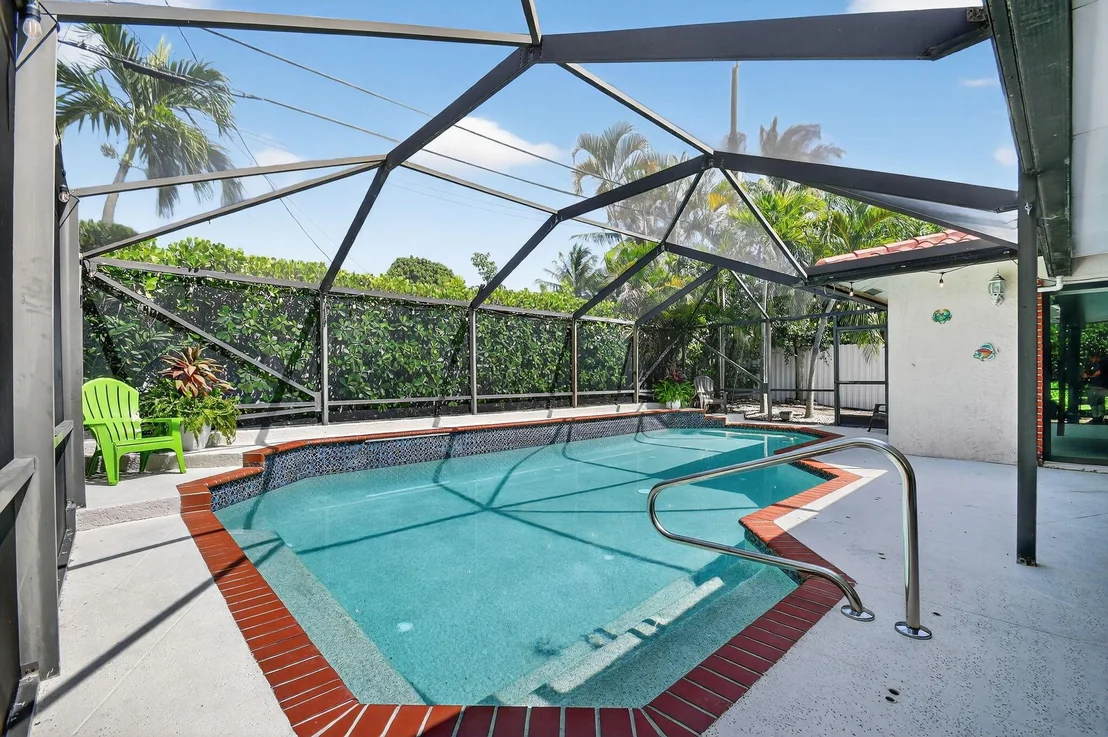 Photo of 1035 Soelca Drive