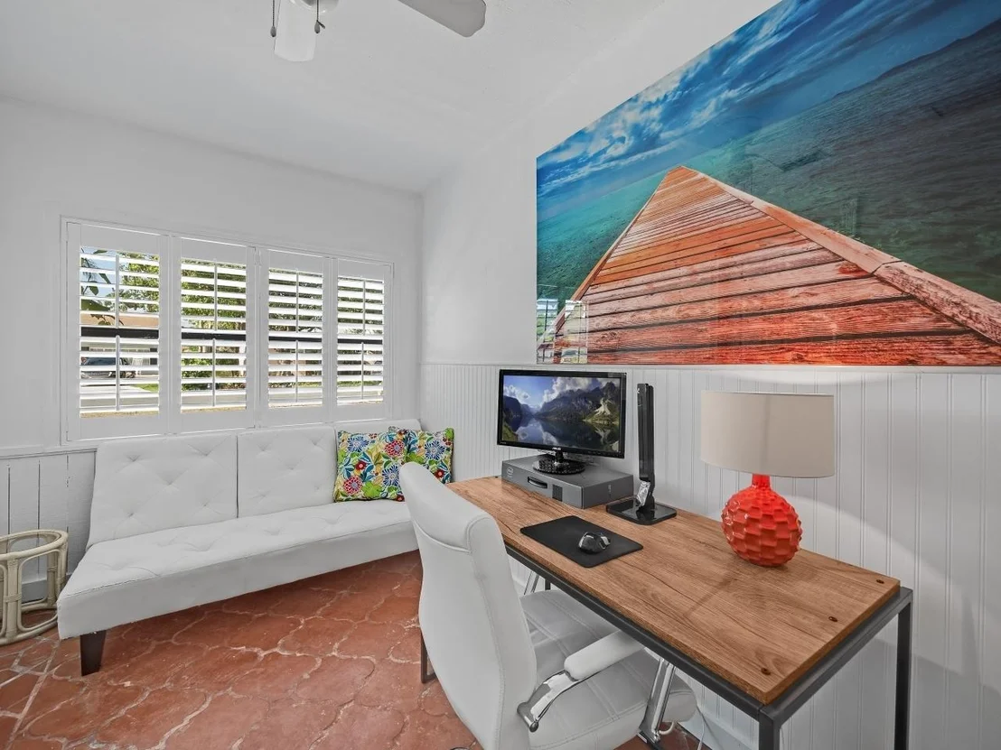 Photo of 337 Orange Way
