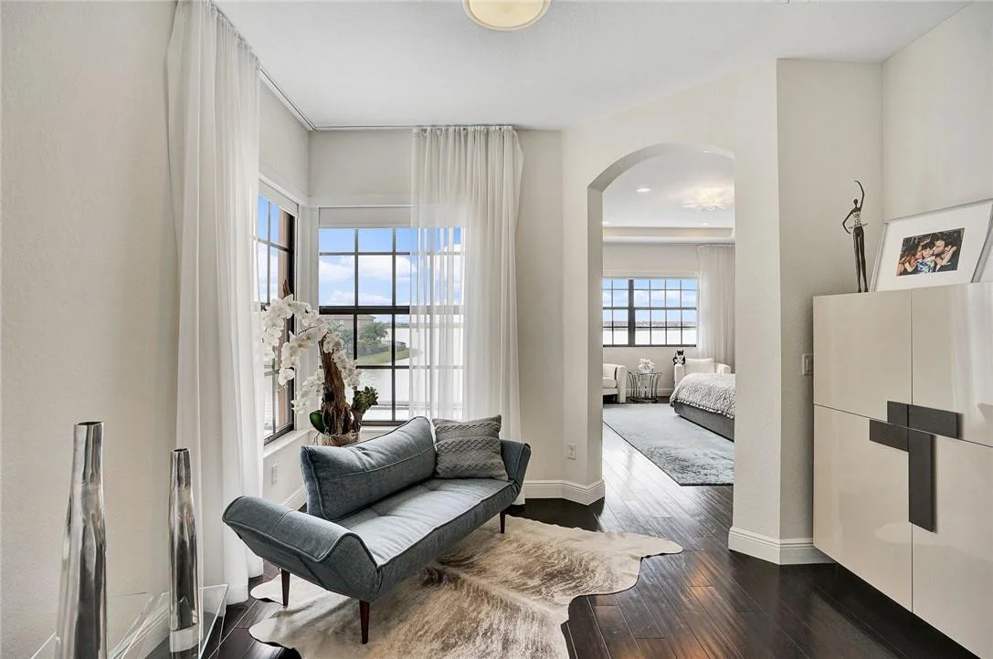 Photo of 8760 Lakeview Drive