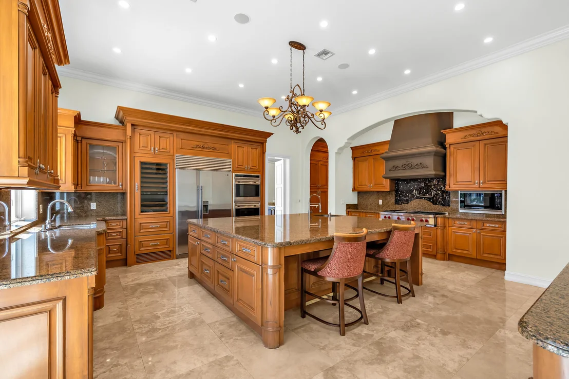 Photo of 3700 NE 28th Avenue
