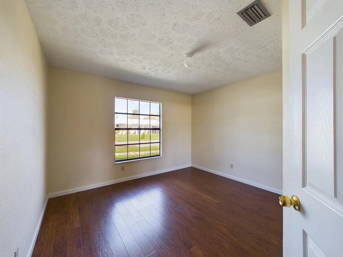 Photo of 4948 SE 44th Street