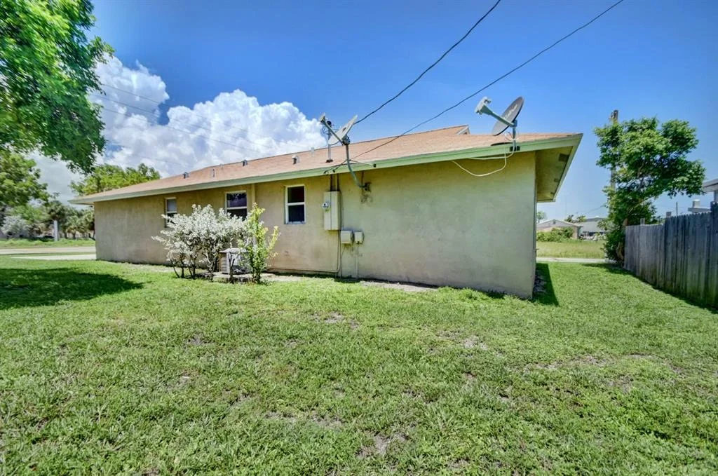 Photo of 1125 S Dixie Highway