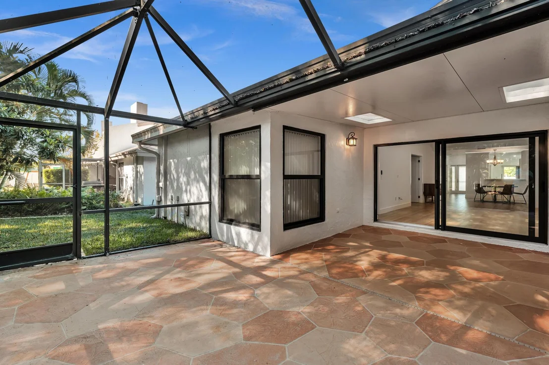 Photo of 6708 Canary Palm Circle
