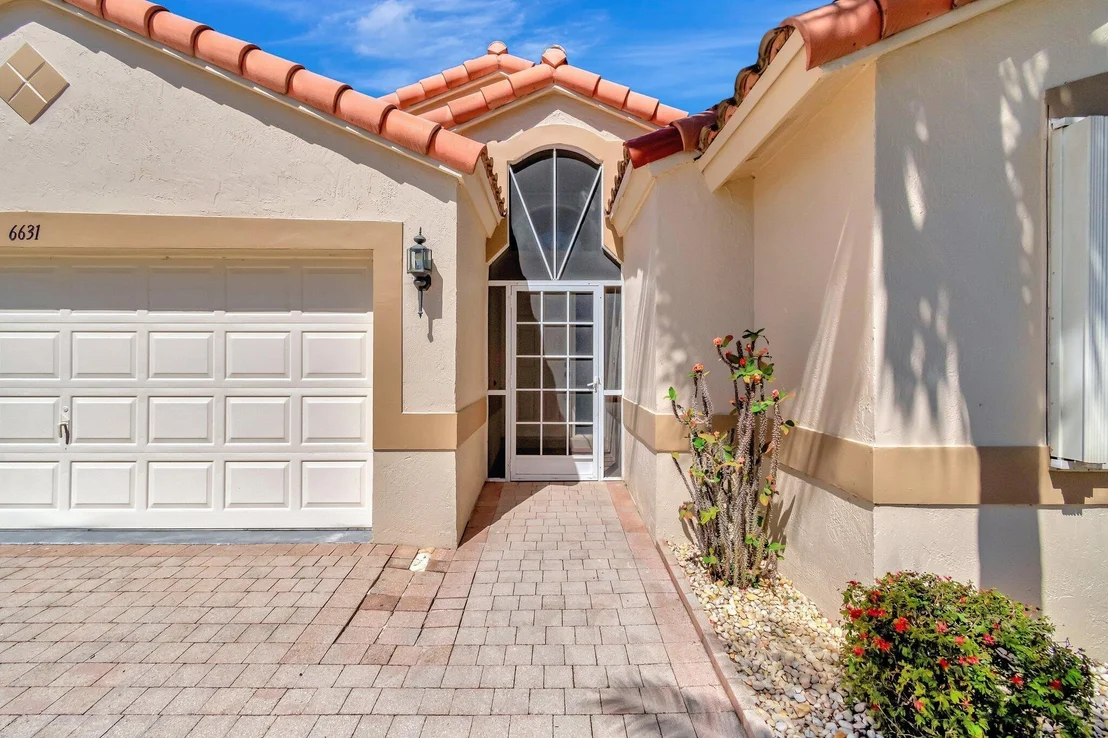 Photo of 6631 Sherbrook Drive