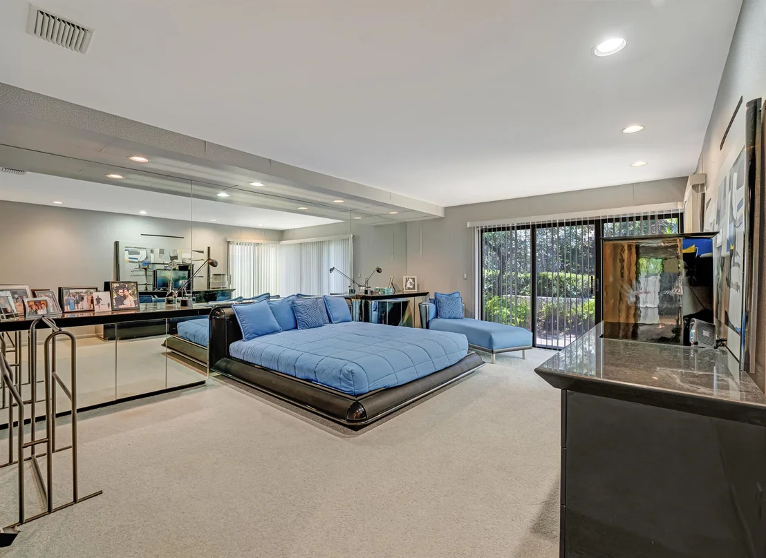 Photo of 14 Bristol Circle